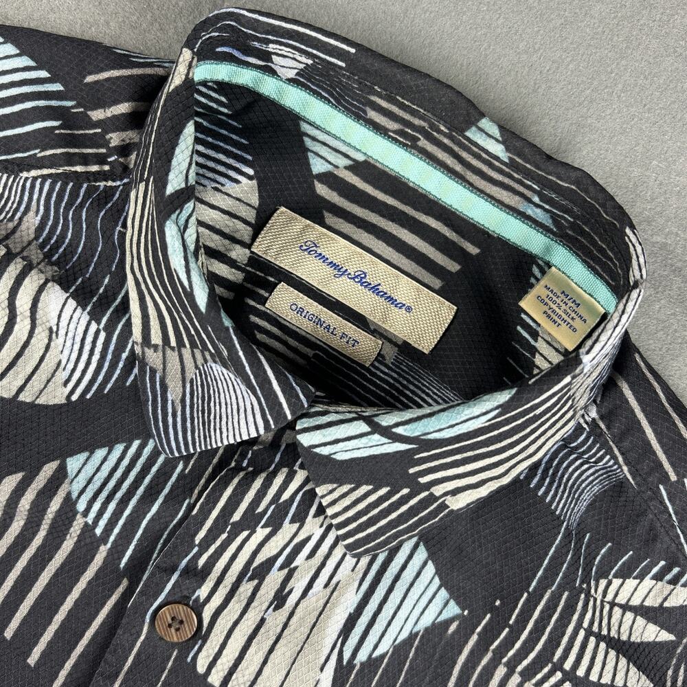 Tommy Bahama Mens Medium 100% Silk Short Sleeve Button Up Shirt All Over Print